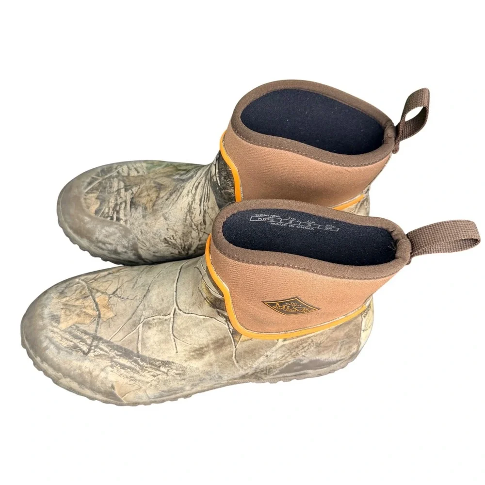 Muck Boot Company Kids Realtree Camo Waterproof Rubber Boots Size 4 Brown Orange